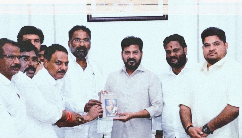 పండుగ సాయన్న జయంతికి అధికారిక గుర్తింపు అక్టోబర్ 22న అధికారికంగా నిర్వహణకు సీఎం రేవంత్ రెడ్డి హామీ త్వరలో జీవో విడుదల