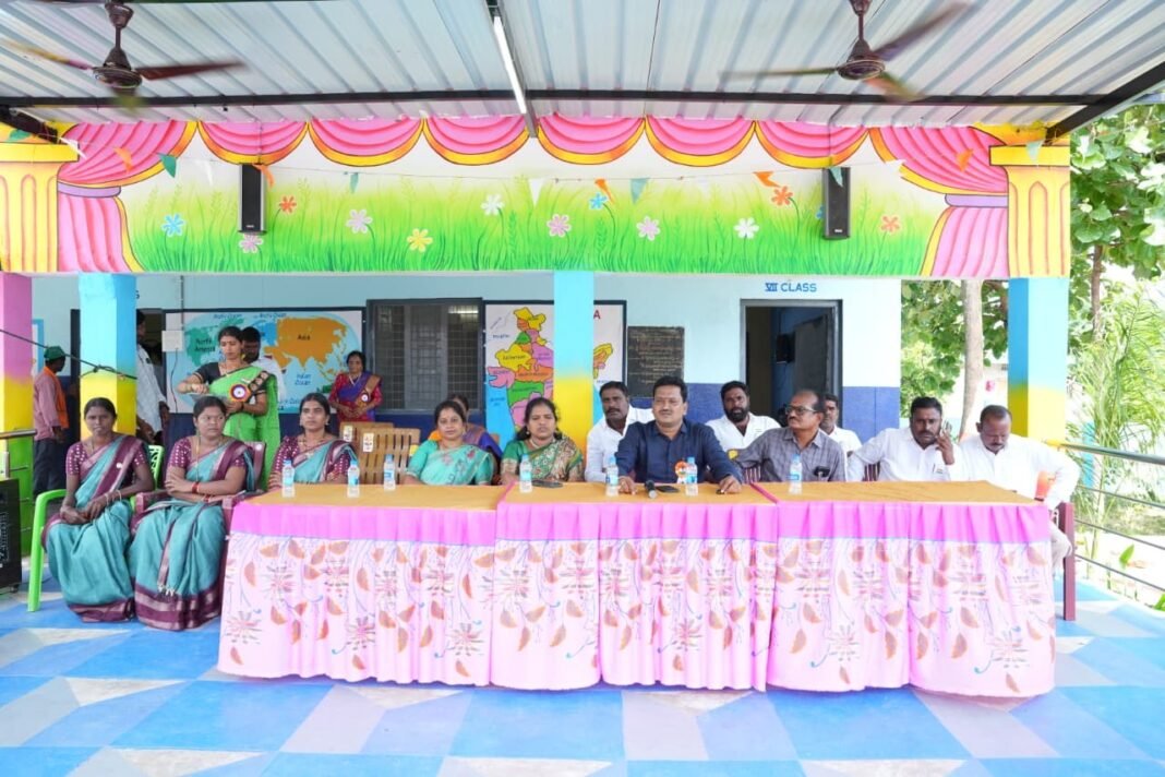 తాజ్పూర్ గ్రామంలో ఘనంగా 80వ భారత స్వాతంత్ర్య దినోత్సవ వేడుకలు గ్రామపంచాయతీ కార్యాలయం వద్ద జాతీయ పతాకాన్ని ఆవిష్కరించిన సర్పంచ్ ర్యాకల సంతోష శ్రీనివాస్
