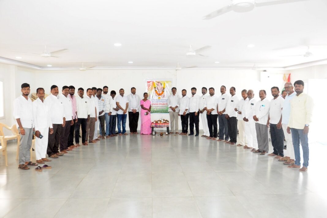 ఘనంగా స్వర్గీయ రాజీవ్ గాంధీ 82 వ జయంతి వేడుకలు