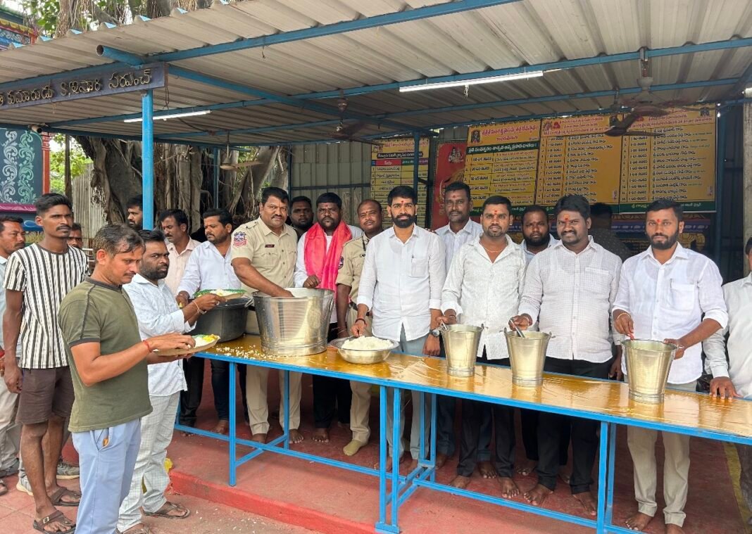 ఘనంగా పిఆర్ ఫౌండేషన్ అధినేత బీజేపీ రాష్ట్ర నాయకులు శ్రీ పి.వి శ్యామ్ సుందర్ రావు జన్మదిన వేడుకలు