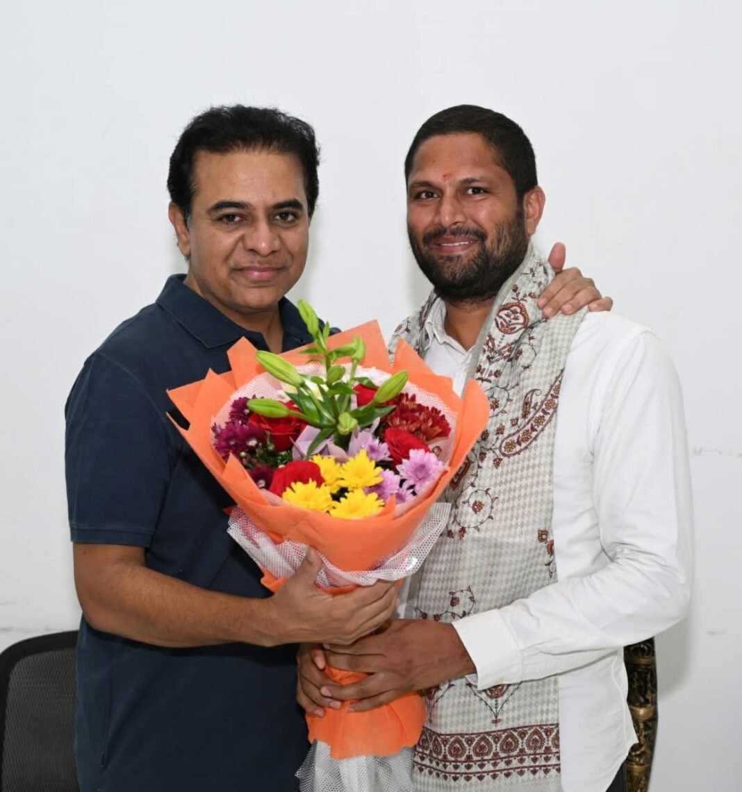 లండన్లో ఉన్నా.. నకిరేకల్ సేవే లక్ష్యం