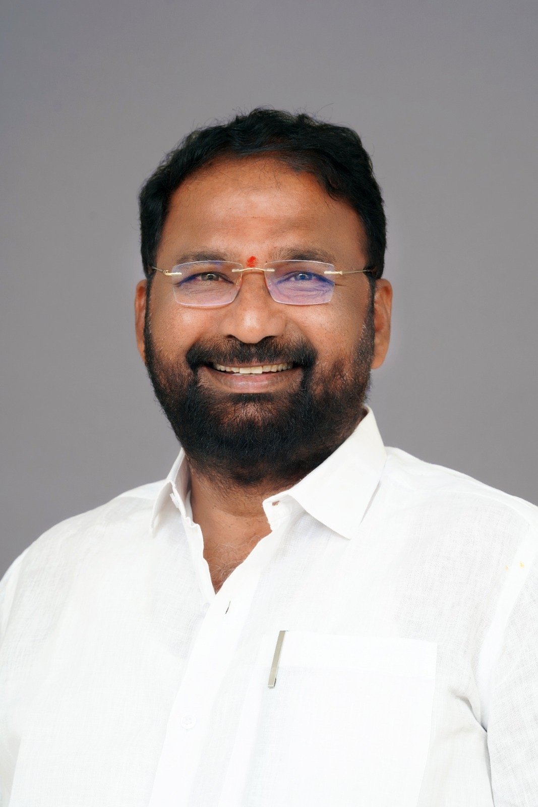 మత్స్యకారులకు తెలంగాణ ప్రభుత్వ భరోసా 4.21 లక్షల మంది నమోదిత మత్స్యకారులకు గ్రూప్ ప్రమాద బీమా