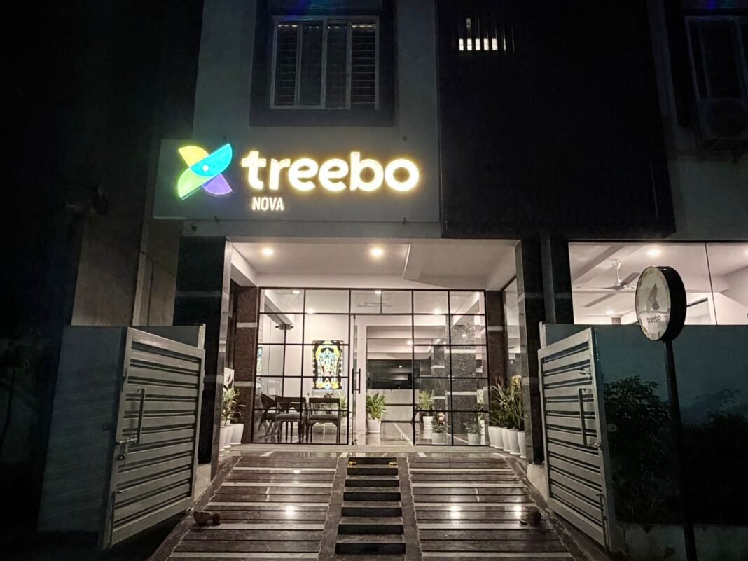 శంషాబాద్లో నోవా హోటల్ ఘనంగా ప్రారంభం