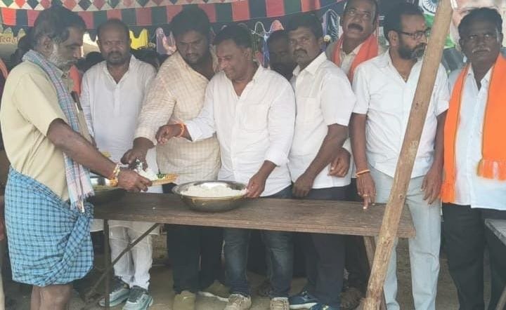 ప్రధానమంత్రి జన్మదినం సందర్భంగా అన్నప్రసాద వితరణ