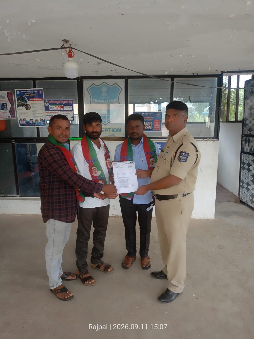 టీఆర్పీ అధినేత మల్లన ఆదేశాల మేరకు వినతిపత్రం