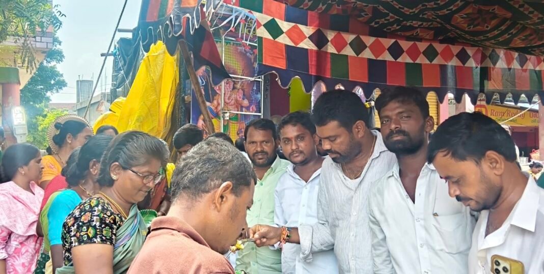 విఘ్నేశ్వర యూత్ ఆధ్వర్యంలో అన్నప్రసాద వితరణ