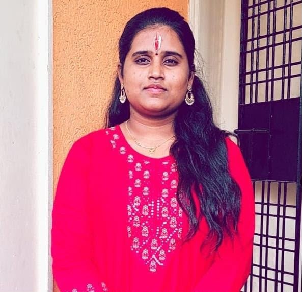 మల్లపురాజుపల్లి విద్యార్థినికి ఎంబీబీఎస్ సీటు