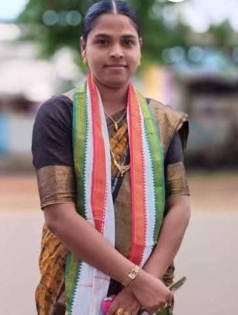 స్పీకర్ ఫై తాత మధు అనుచిత వ్యాఖ్యలు ఖండించిన భద్రాద్రి కొత్తగూడెం జిల్లా కాంగ్రెస్ మహిళా ప్రధాన కార్యదర్శి జ్యోతి