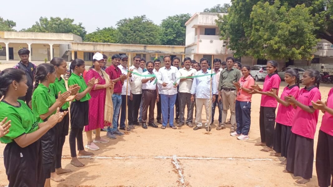 స్కూల్ గేమ్స్ ఫెడరేషన్ మండల స్థాయి క్రీడా పోటీలు ప్రారంభం