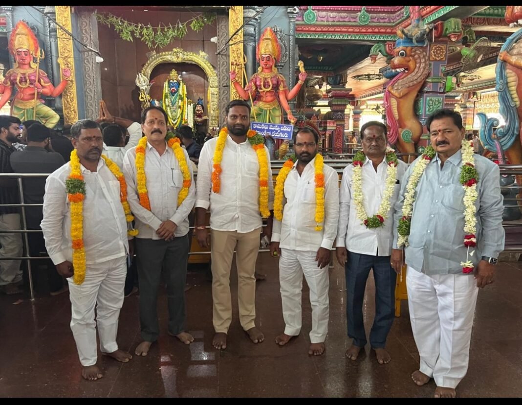కడ్తాల్ లోని మైసి గండి అమ్మవారిని దర్శించుకున్న తెలంగాణ రాష్ట్ర ఫైనాన్స్ కమిషన్ సభ్యులు కాకి రంగరాజ్