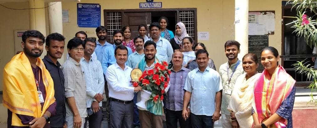 మాక్ ఎలక్షన్స్తో ఎన్నికల ప్రక్రియపై అవగాహన