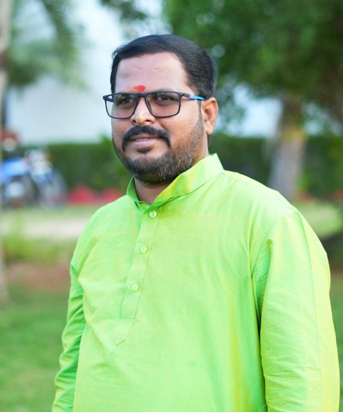 రెడ్క్రాస్ ఎన్నికల్లో కీలక ఓటు.. కర్నాటి శ్రీహరిపై ఆసక్తి – నల్లగొండ జిల్లా నాంపల్లి మండలం నుంచి కీలక ఓటరు